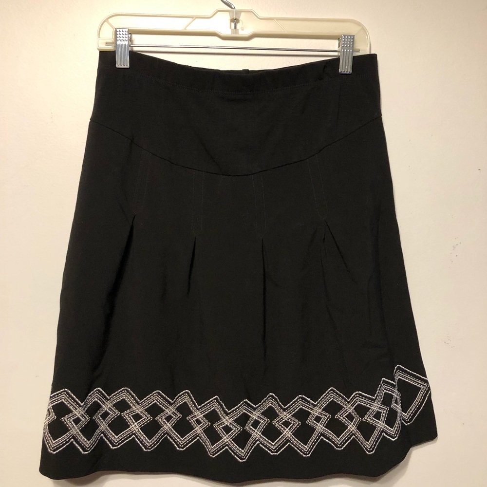 Motherhood black embroidered maternity skirt small